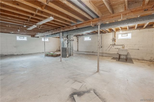 7811 Porter Road, Niagara, NY 14304