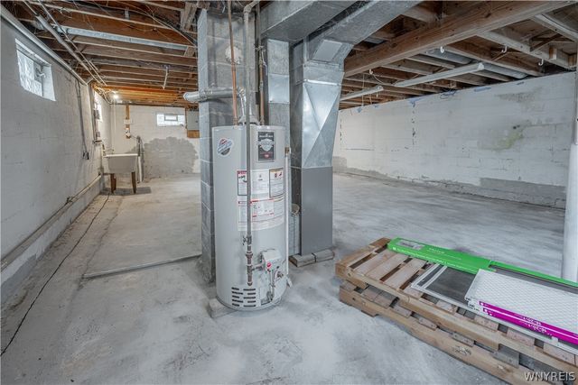 7811 Porter Road, Niagara, NY 14304