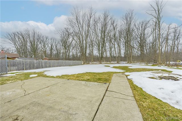 7811 Porter Road, Niagara, NY 14304