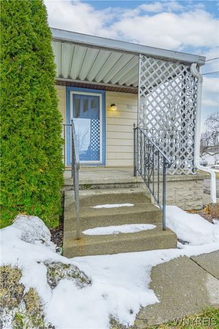 7811 Porter Road, Niagara, NY 14304