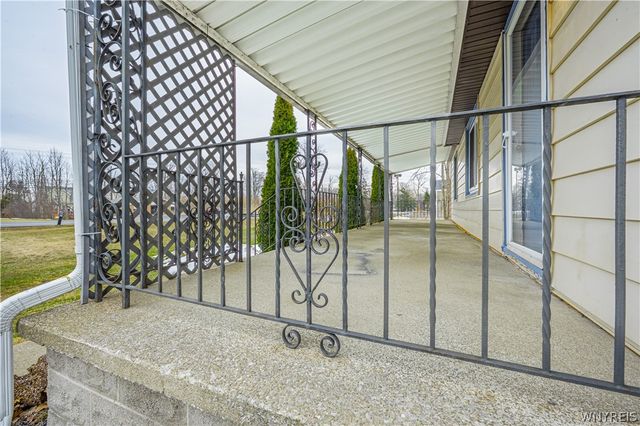 7811 Porter Road, Niagara, NY 14304