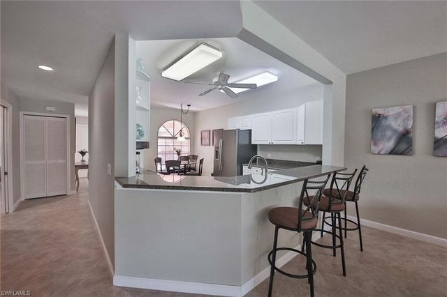 526 Lake Louise CIR 4-403, Naples, FL 34110