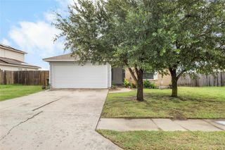318 Mitchell DR, Hutto, TX 78634