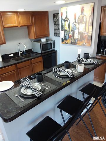 125 SW JEFFERSON Street W16C, Peoria, IL 61602