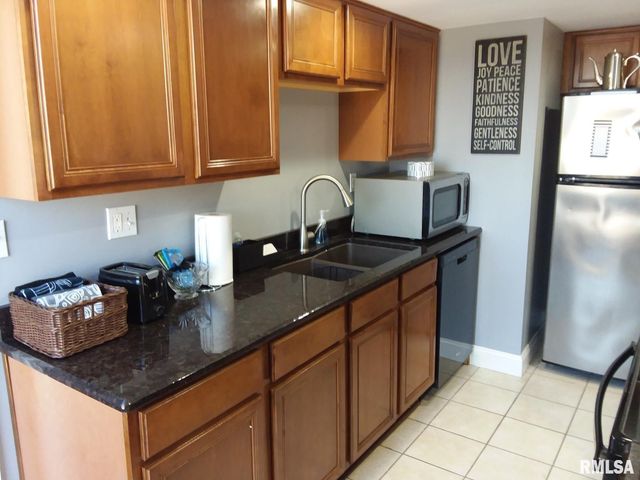 125 SW JEFFERSON Street W16C, Peoria, IL 61602