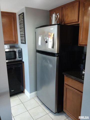 125 SW JEFFERSON Street W16C, Peoria, IL 61602
