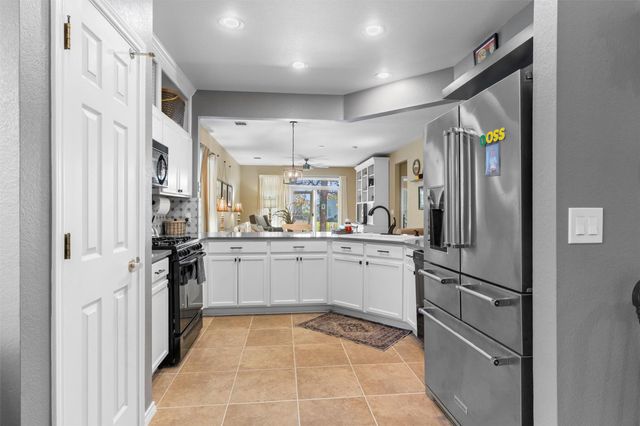 113 Honey Creek TRL, Georgetown, TX 78633