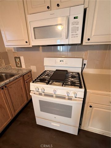 114 N Lewis, Lake Elsinore, CA 92530