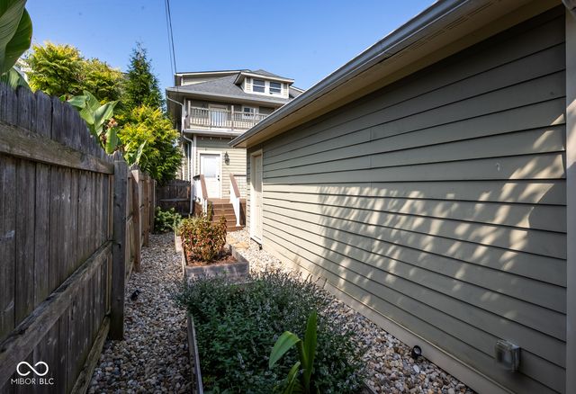 2233 N Talbott Street, Indianapolis, IN 46205