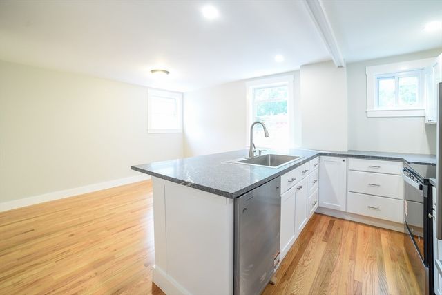 76 Slades Corner 2, Dartmouth, MA 02748