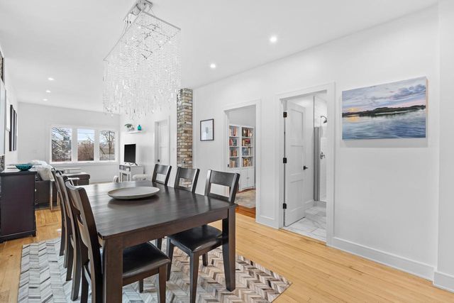 1850 N Arlington PLACE, Milwaukee, WI 53202