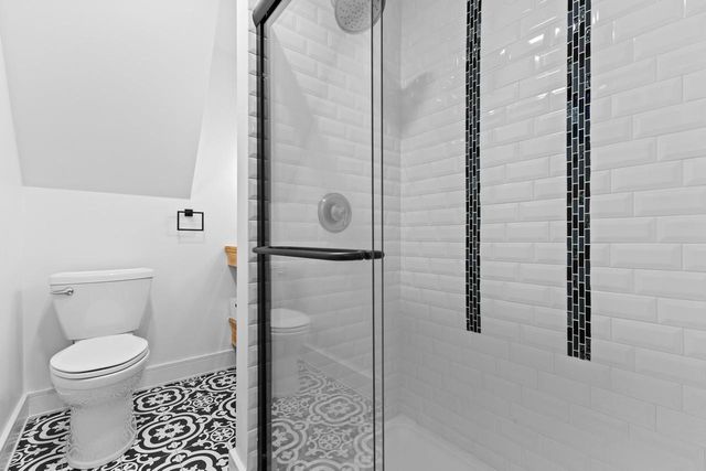 1850 N Arlington PLACE, Milwaukee, WI 53202