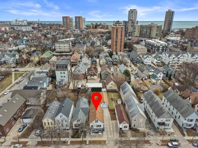 1850 N Arlington PLACE, Milwaukee, WI 53202