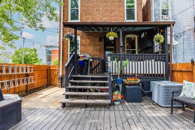 6326 Michigan Avenue, St Louis, MO 63111