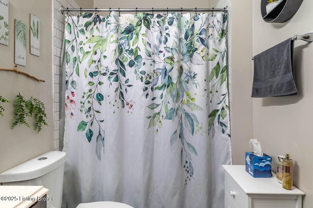 1108 Queen Ave 1 & 2, Louisville, KY 40215