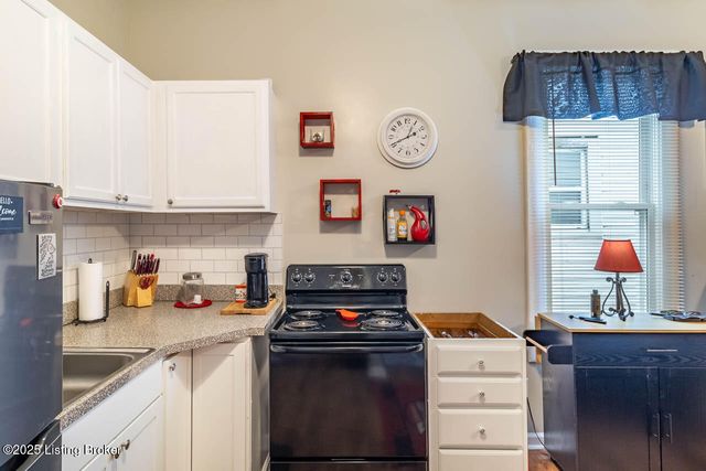 1108 Queen Ave 1 & 2, Louisville, KY 40215