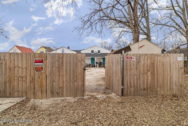 1108 Queen Ave 1 & 2, Louisville, KY 40215