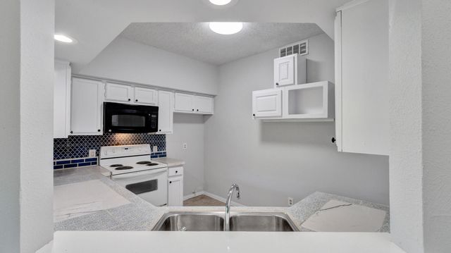 9601 Forest Lane 1113, Dallas, TX 75243