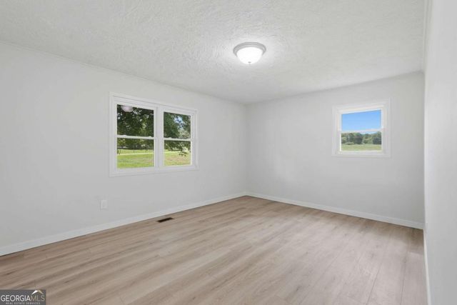 667 Wo Smith Road, Jefferson, GA 30549