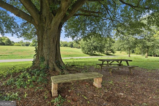 667 Wo Smith Road, Jefferson, GA 30549