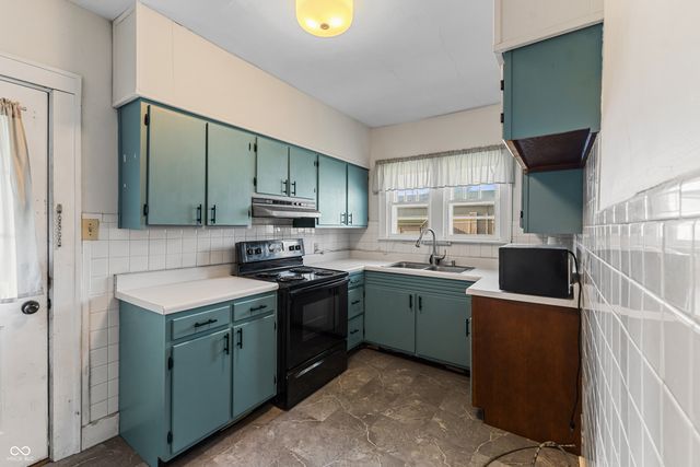 1903 Central Avenue, Columbus, IN 47201