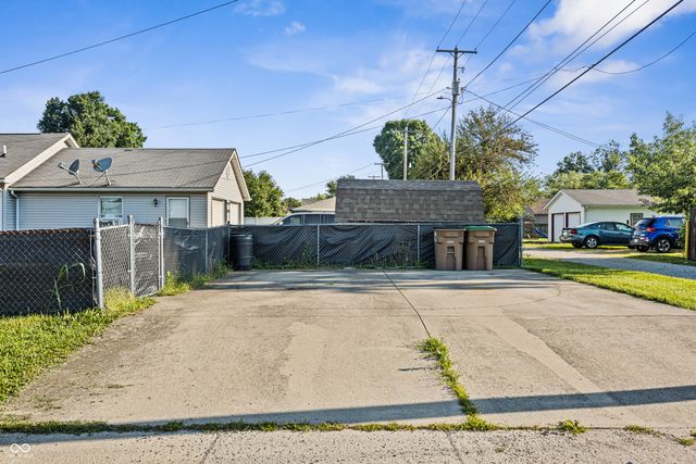 1903 Central Avenue, Columbus, IN 47201