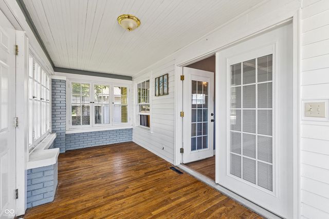 1903 Central Avenue, Columbus, IN 47201