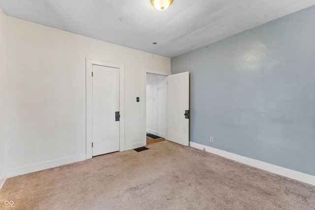 1903 Central Avenue, Columbus, IN 47201