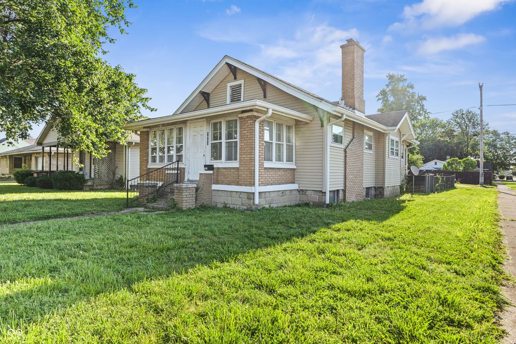 1903 Central Avenue, Columbus, IN 47201