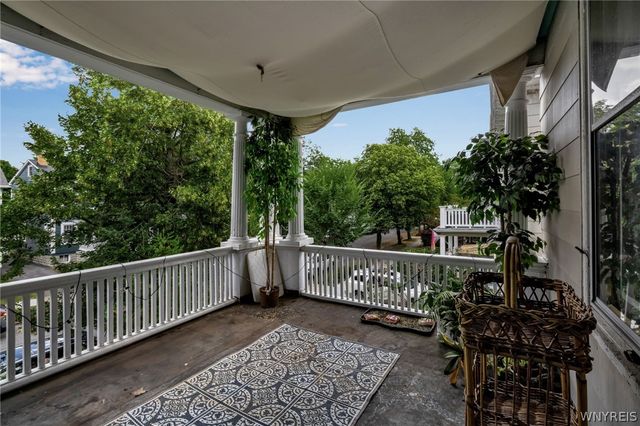 34 Saint James Place, Buffalo, NY 14222
