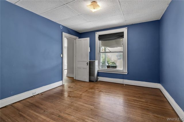 34 Saint James Place, Buffalo, NY 14222