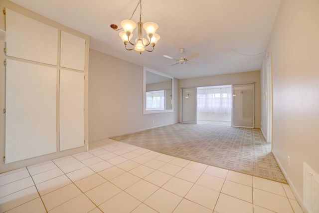 1117 Lake Terrace 210, Boynton Beach, FL 33426