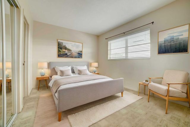 1117 Lake Terrace 210, Boynton Beach, FL 33426