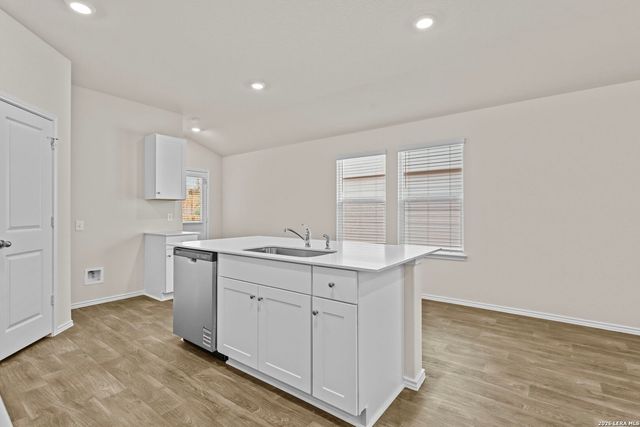 10713 Dazzle, San Antonio, TX 78252