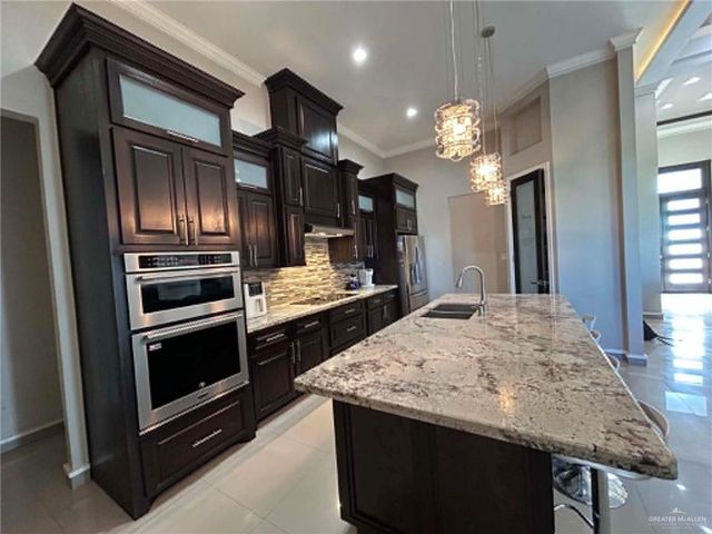 1304 Lake View Drive, Mission, TX 78572