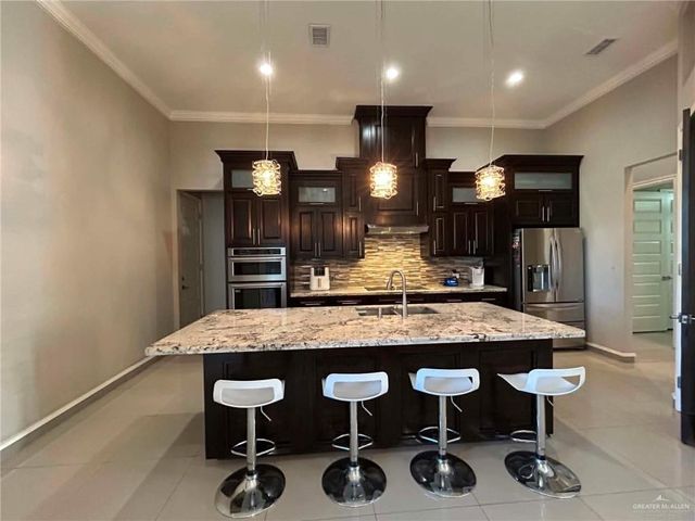 1304 Lake View Drive, Mission, TX 78572