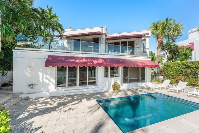 811 Palm Trail, Delray Beach, FL 33483