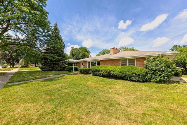 2131 Mt Zion Avenue, Janesville, WI 53545