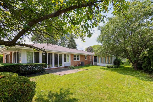2131 Mt Zion Avenue, Janesville, WI 53545