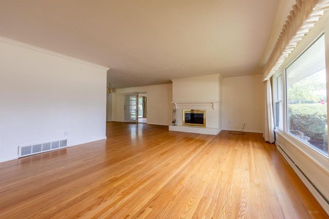 2131 Mt Zion Avenue, Janesville, WI 53545