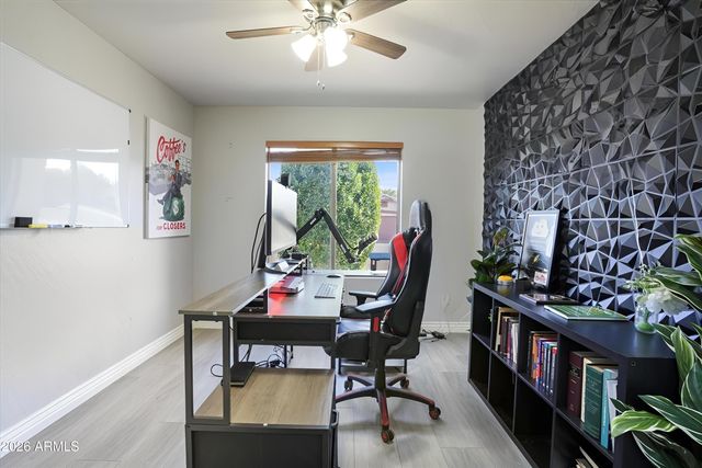 2018 E WAHALLA Lane, Phoenix, AZ 85024