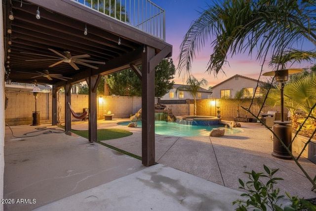 2018 E WAHALLA Lane, Phoenix, AZ 85024