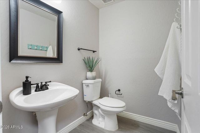 2018 E WAHALLA Lane, Phoenix, AZ 85024