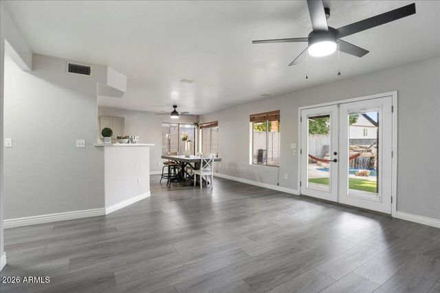 2018 E WAHALLA Lane, Phoenix, AZ 85024