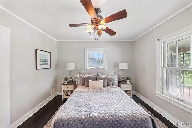 7426 Richmond Place, St Louis, MO 63143