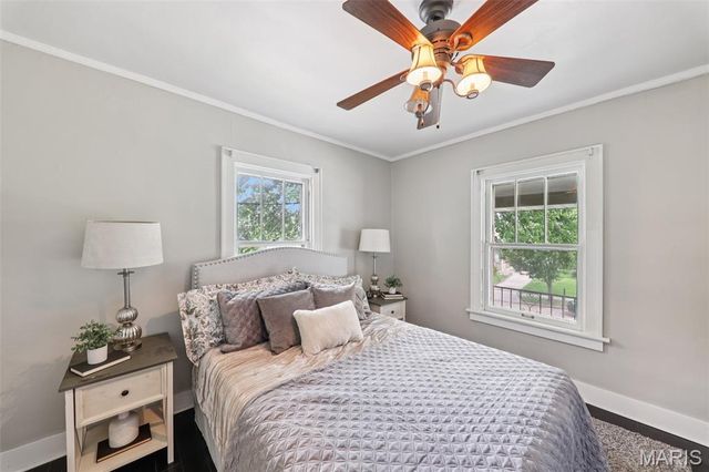 7426 Richmond Place, St Louis, MO 63143