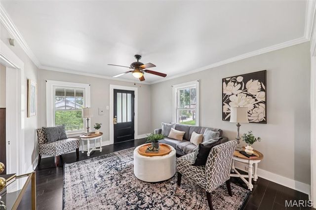 7426 Richmond Place, St Louis, MO 63143