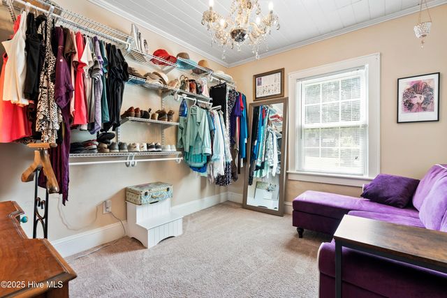 102 Lakeshore Drive, Lake Waccamaw, NC 28450