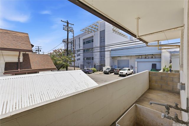 1923 Kalani Street, Honolulu, HI 96819