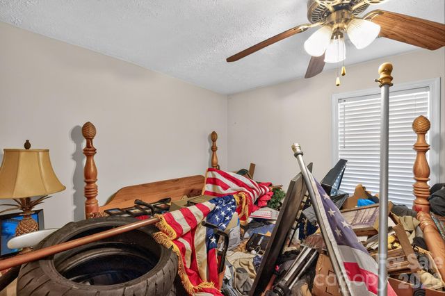 1324 Low Gap Road, Hendersonville, NC 28792